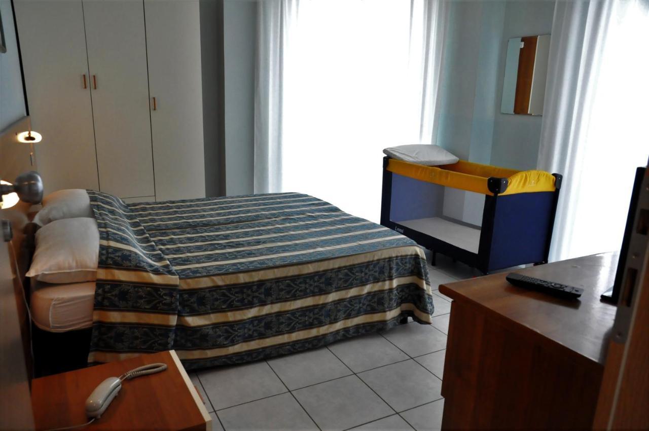 Hotel Acapulco Rimini Luaran gambar