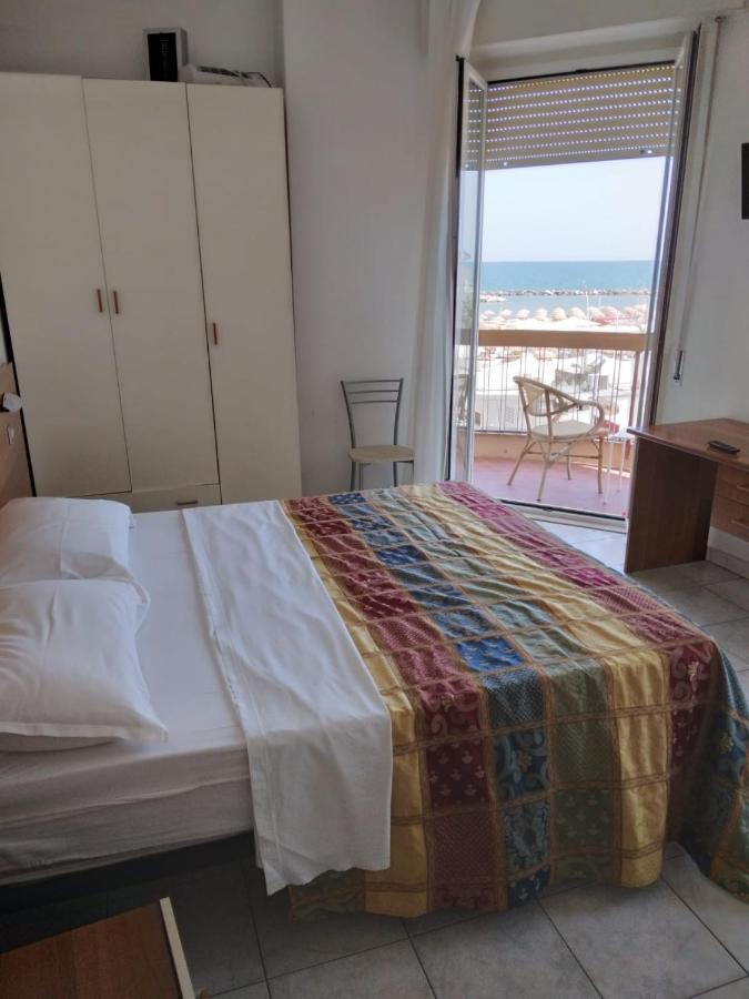 Hotel Acapulco Rimini Luaran gambar