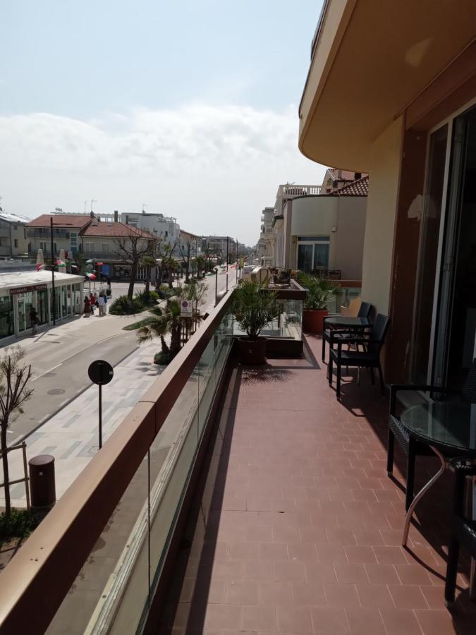 Hotel Acapulco Rimini Luaran gambar