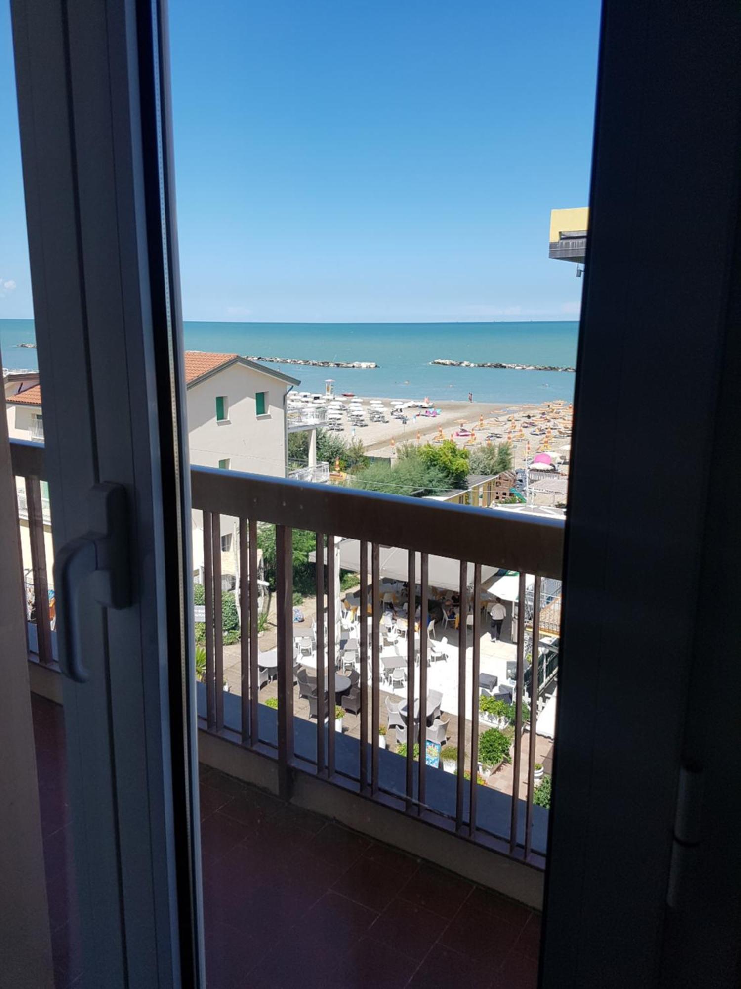 Hotel Acapulco Rimini Luaran gambar